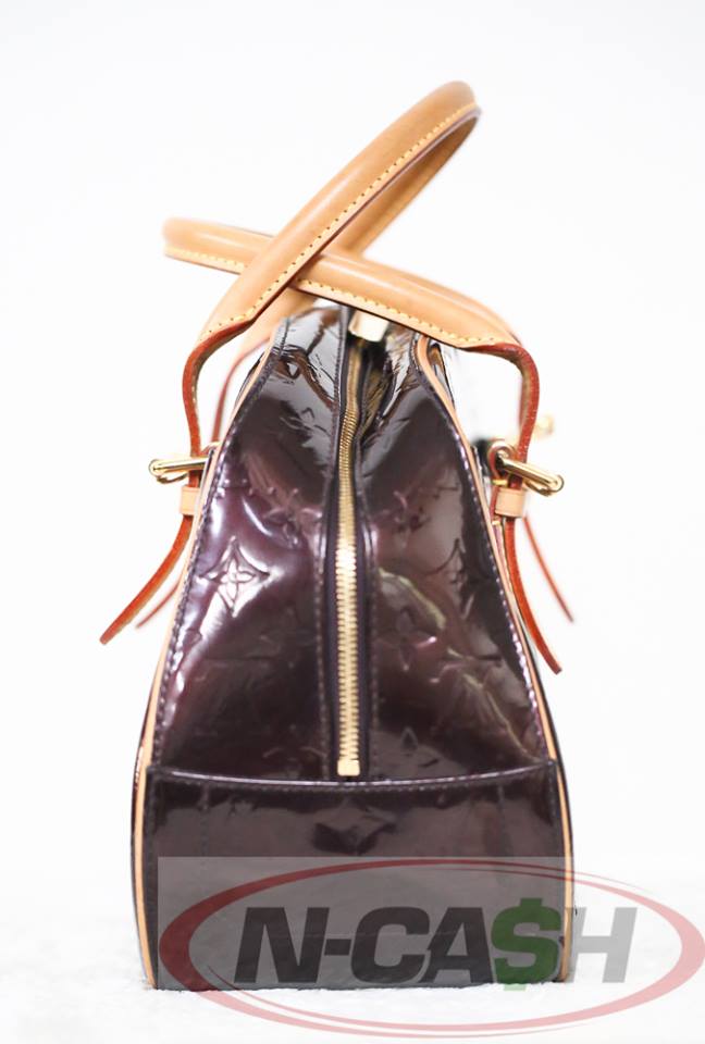 Louis Vuitton Summit Drive Monogram Amarante Vernis ○ Labellov ○ Buy and  Sell Authentic Luxury