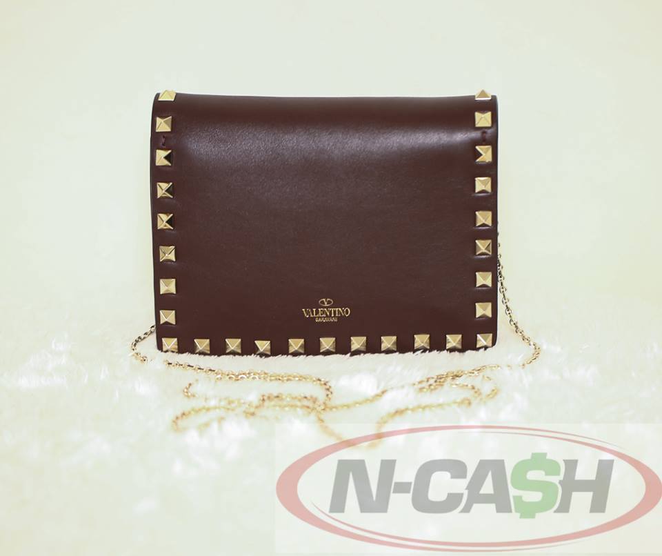 Valentino woc deals