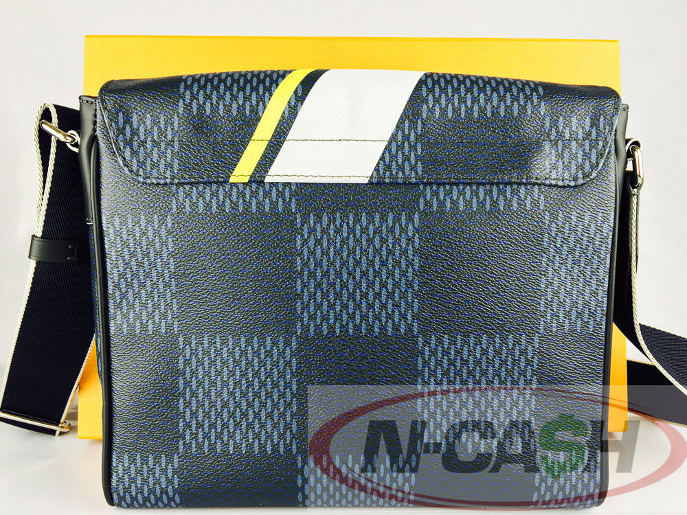Louis Vuitton America&#39;s Cup District PM Messenger Bag | N-Cash