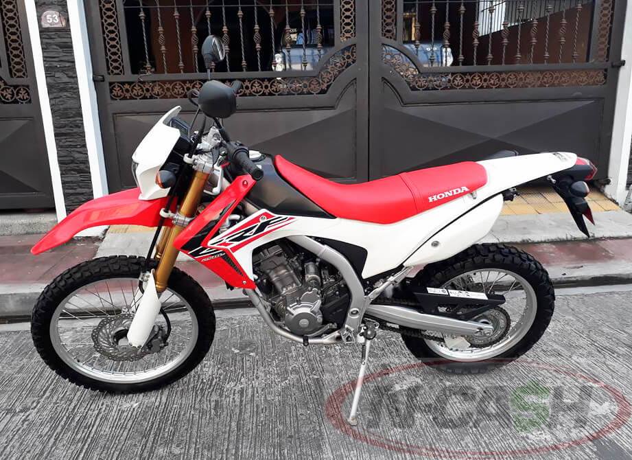 hondacfr_pawnshop.jpg1