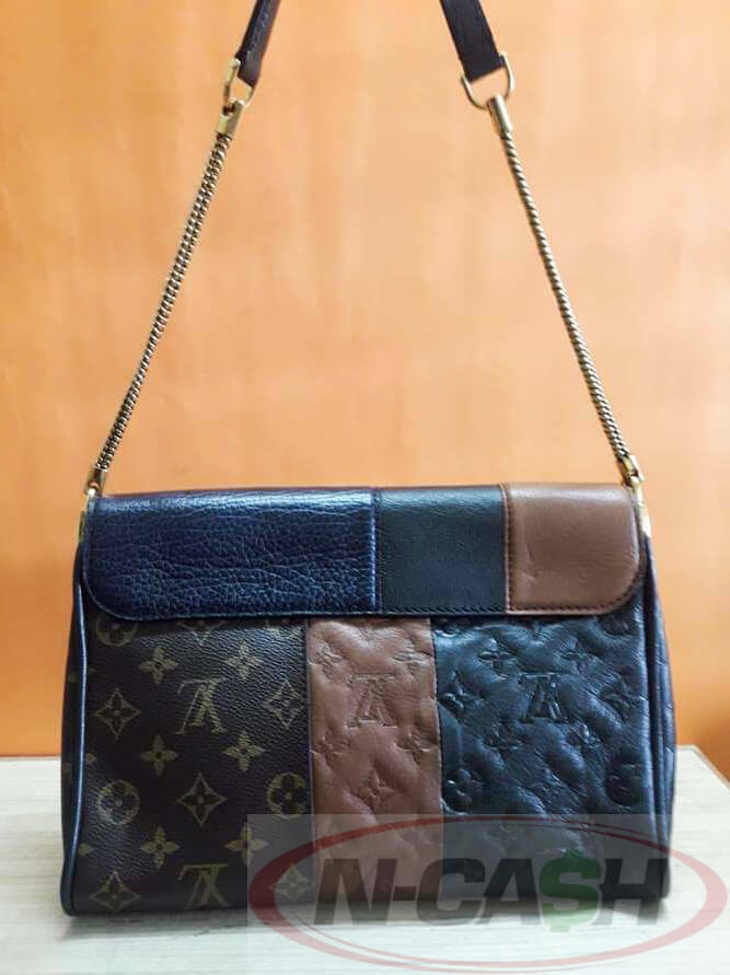 Limited Edition Louis Vuitton Marine Monogram Blocks Pochette Bag | N-Cash