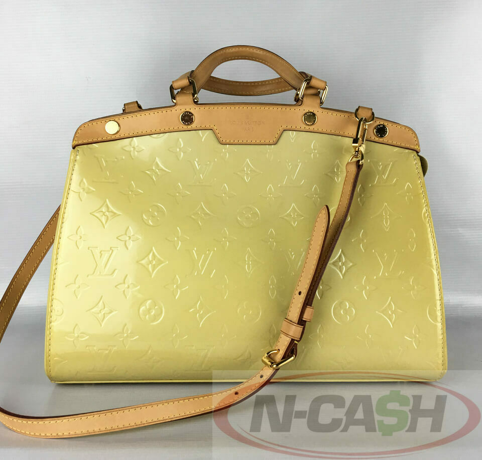 Louis Vuitton Brea Blanc Corail Monogram Vernis Bag