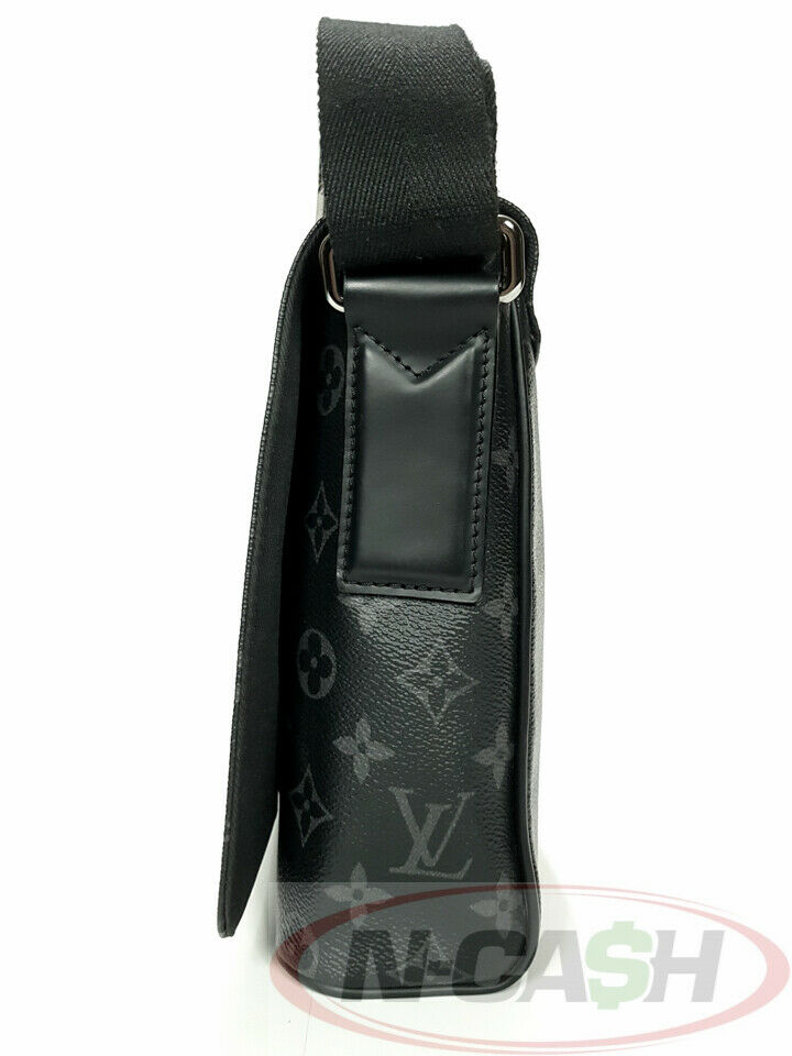 Louis Vuitton Pre-Owned Monogram Eclipse District