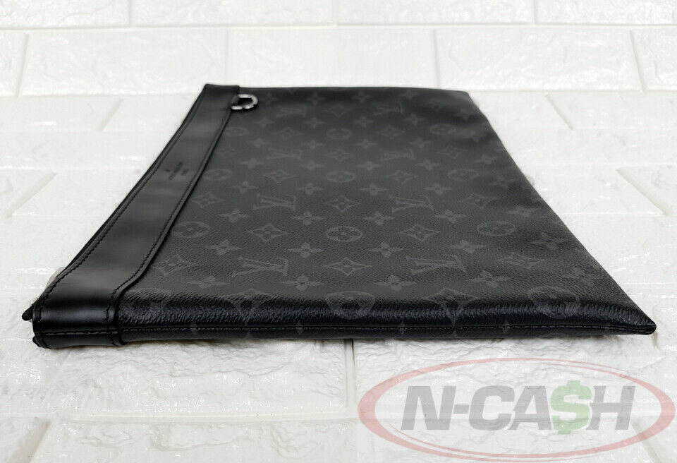 LOUIS VUITTON Monogram Eclipse Pochette Discovery Clutch Bag M62291 Auth  knn043 ref.461003 - Joli Closet