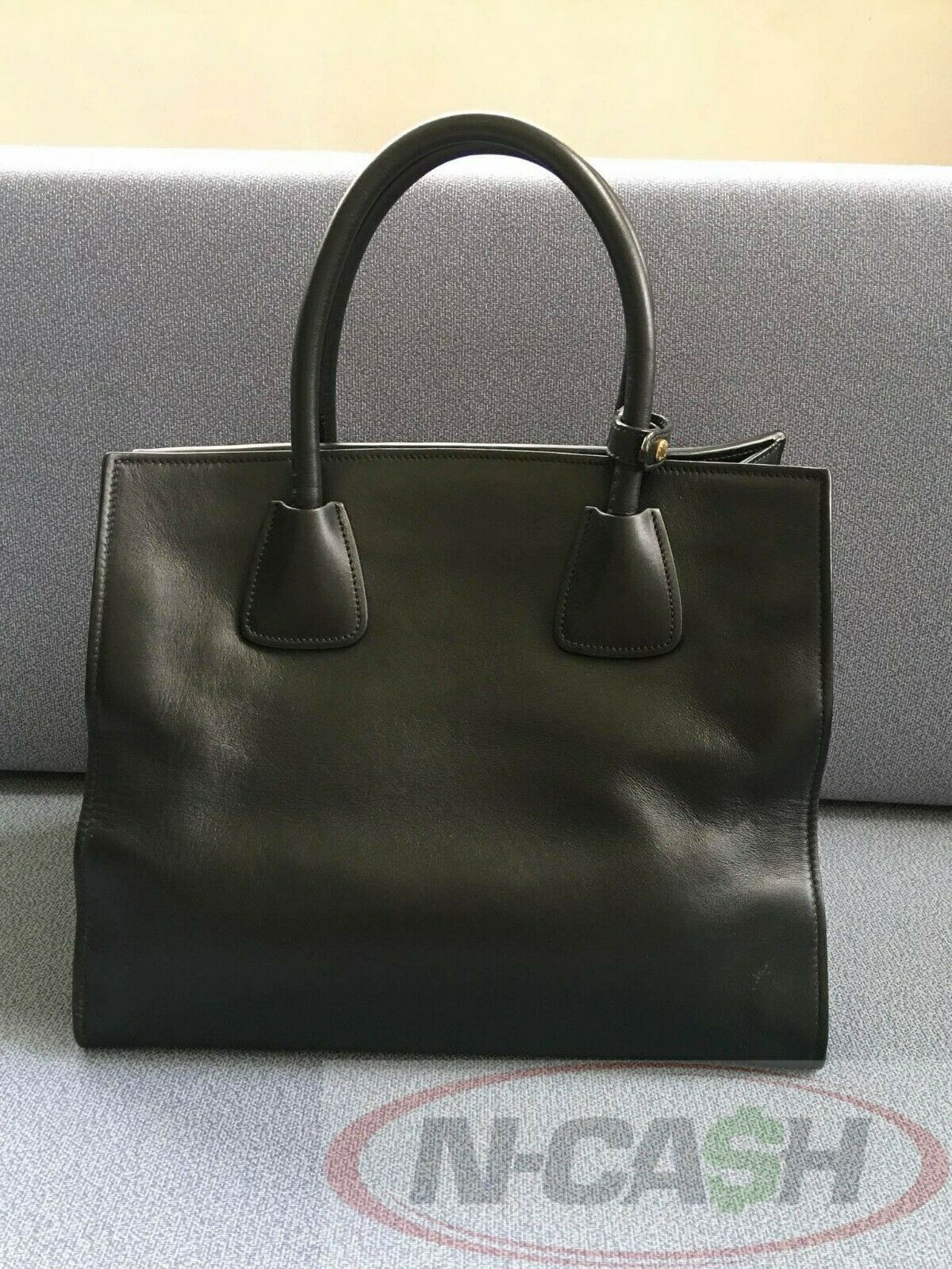 PRADA BN2626 Nero Soft Calf Leather Tote Bag | N-Cash