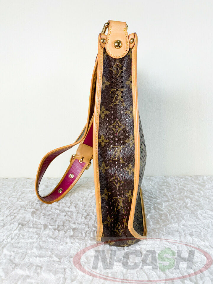Louis Vuitton Fuchsia Monogram Perforated Musette Bag_pawnshop2