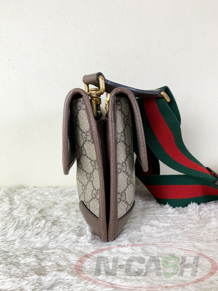 GG Supreme Neo Vintage Small Messenger Bag