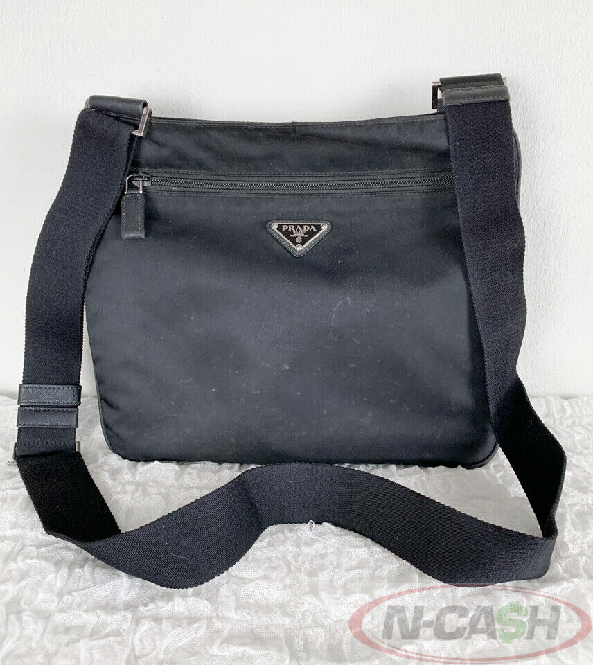 Prada Nero Tessuto Nylon Canvas Messenger Bag | N-Cash
