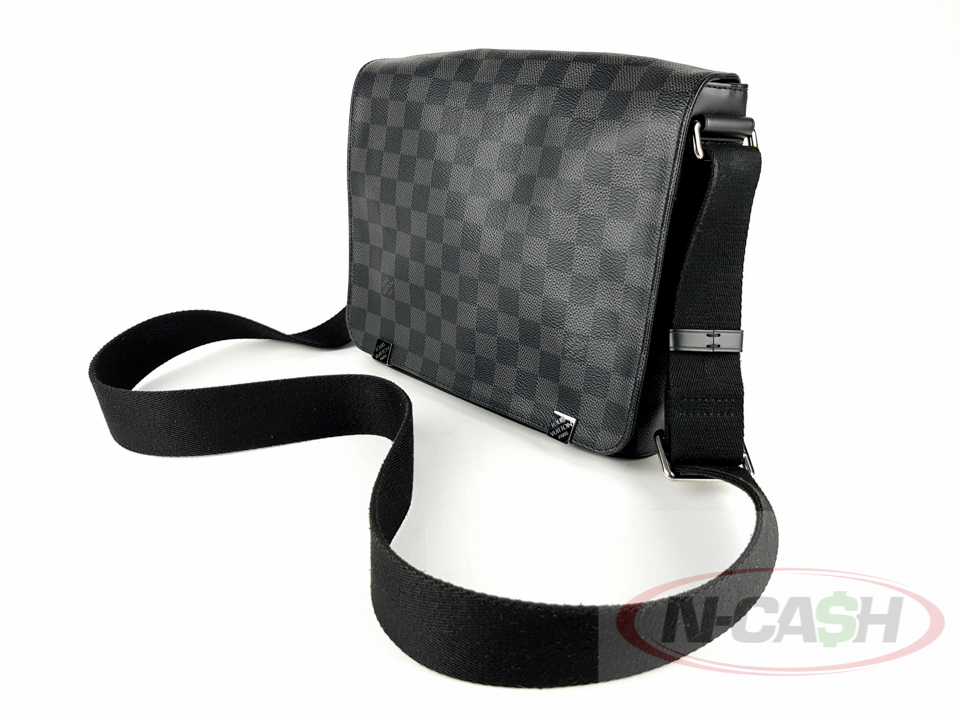 Louis Vuitton District Damier Graphite PM Black - US