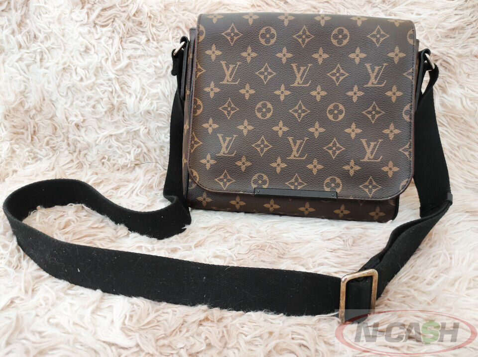 Louis Vuitton Monogram Macassar Magnetic Messenger used