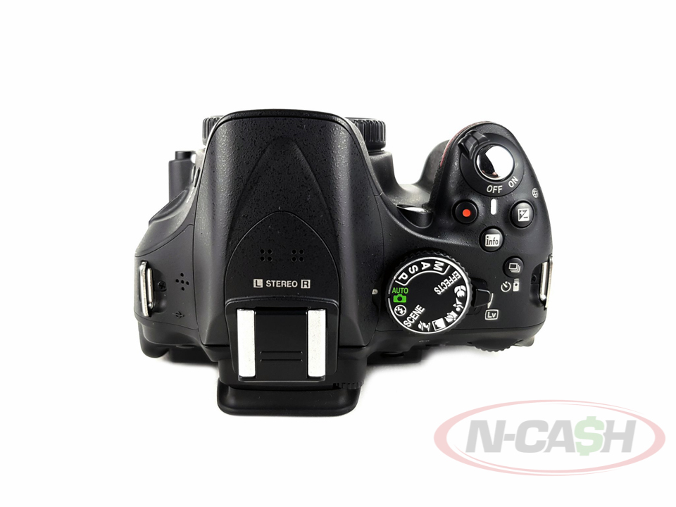 Nikon D5200 with Nikon DX AF-S Nikkor 18-55mm 13.5-5.6 G Lens_pawnshop3