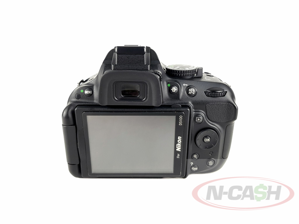 Nikon D5200 with Nikon DX AF-S Nikkor 18-55mm 13.5-5.6 G Lens_pawnshop4