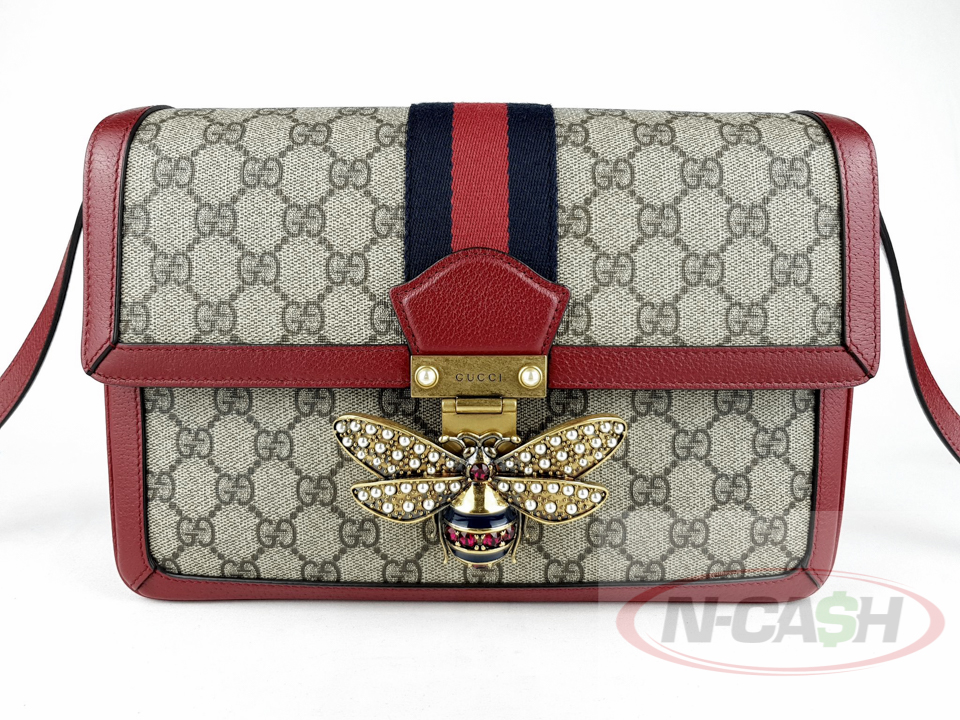 Gucci GG Red Supreme Queen Margaret Medium Shoulder Bag