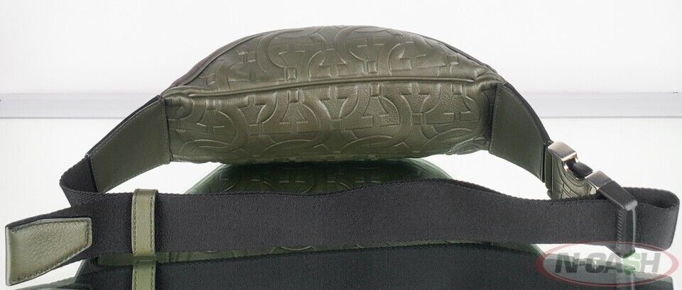 SALVATORE FERRAGAMO Gancini Calf Waist Bag_pawnshop2