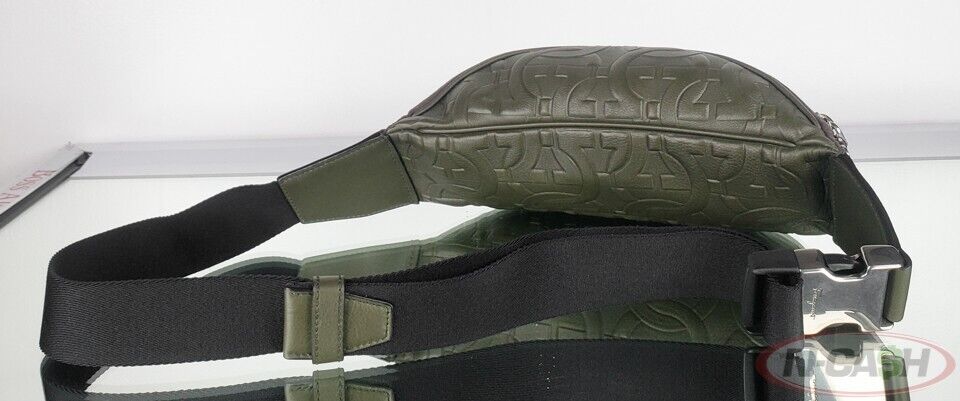 SALVATORE FERRAGAMO Gancini Calf Waist Bag_pawnshop3