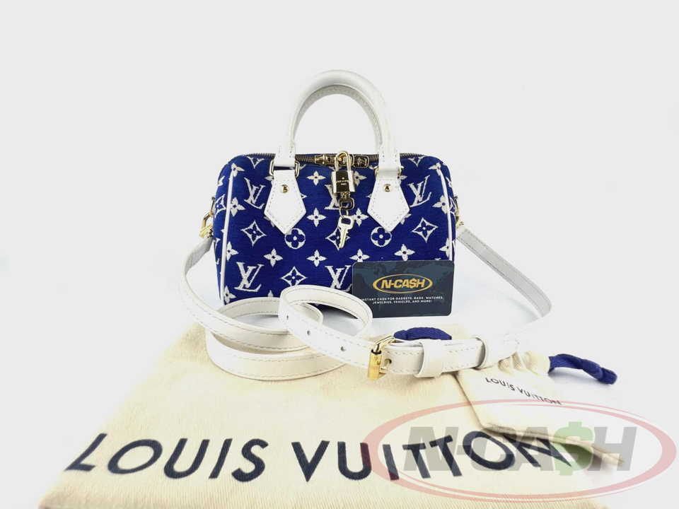 Louis-Vuitton-BlueWhite-Monogram-Jacquard-Velvet-04