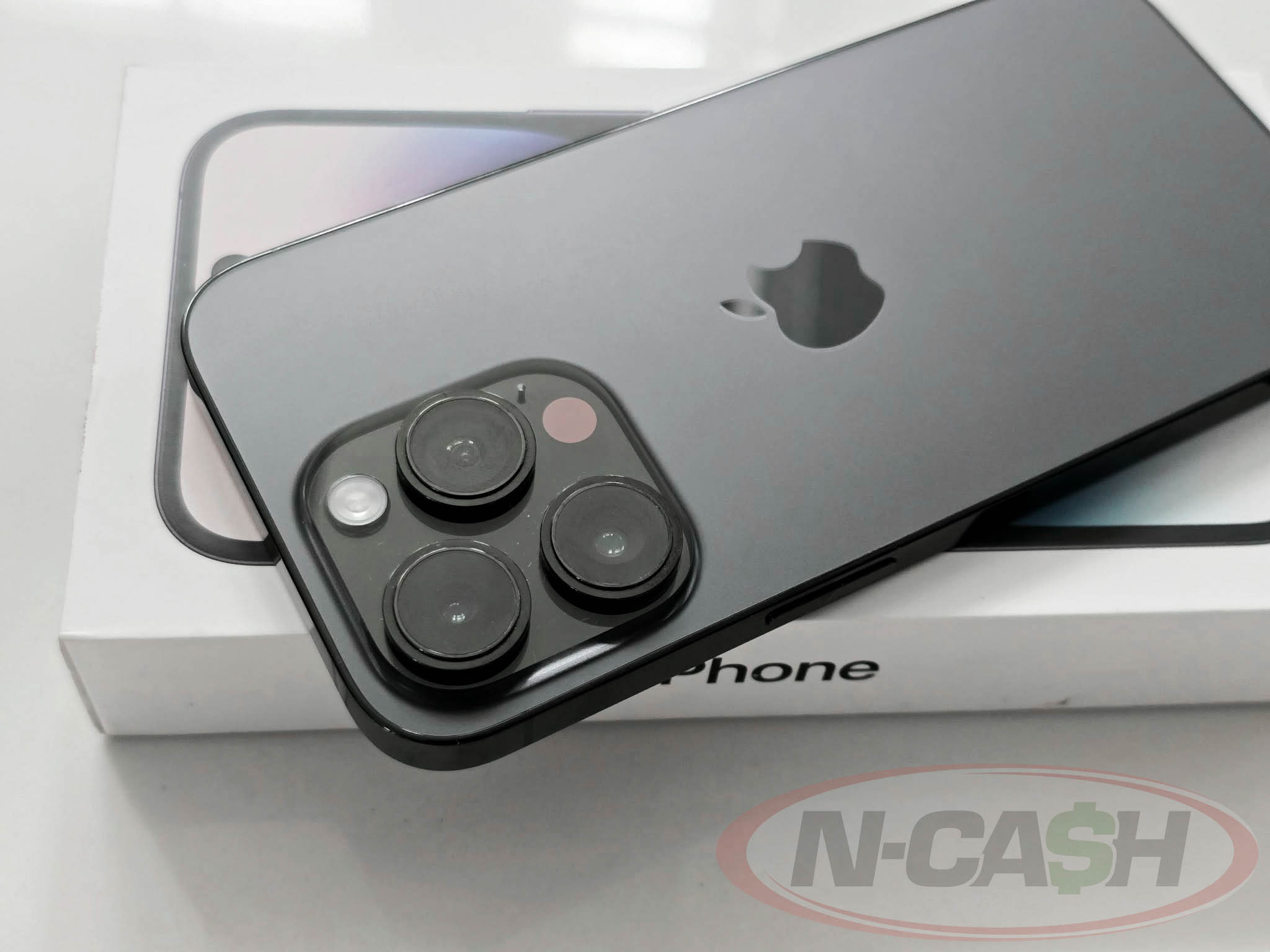 Apple iPhone 14 Pro Factory Unlocked3